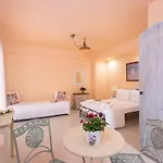 The Olive Garden Apartment *